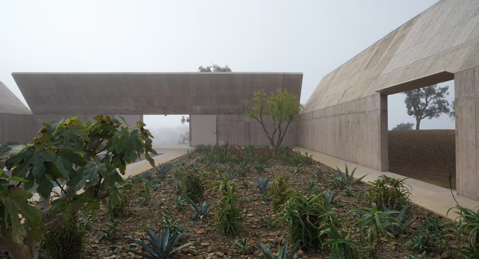 Image result for Valerio Olgiati, Villa Além