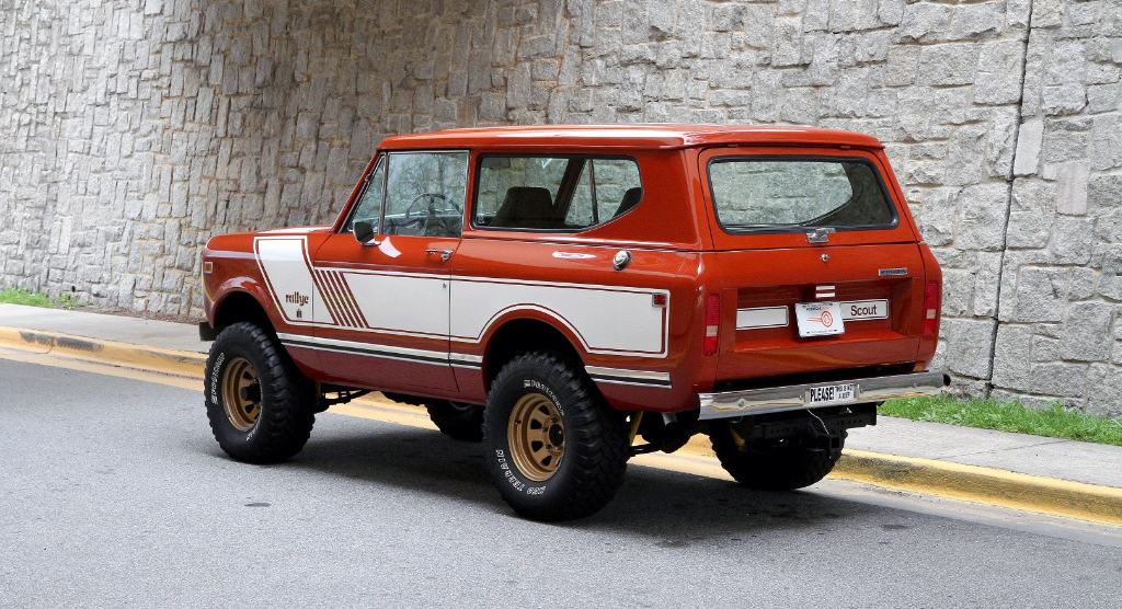International Scout II 6