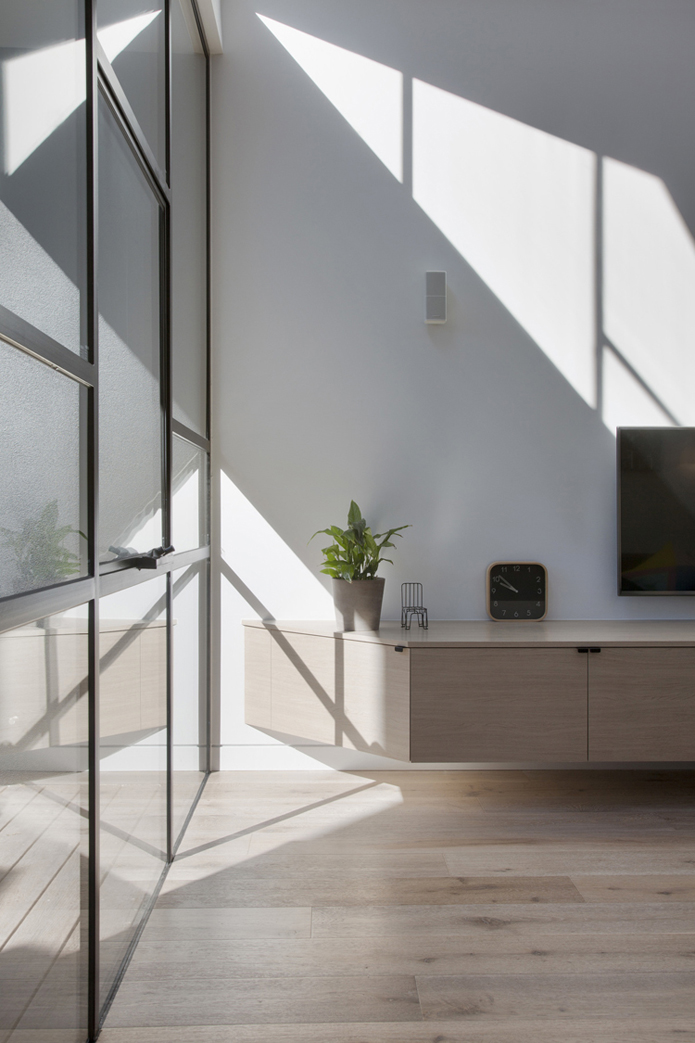 burnley-residential-renovation-dx-architects-tall-3