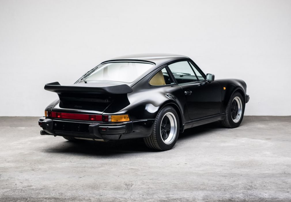 1989-Porsch-911-Turbo-Weekend-Heroes-4