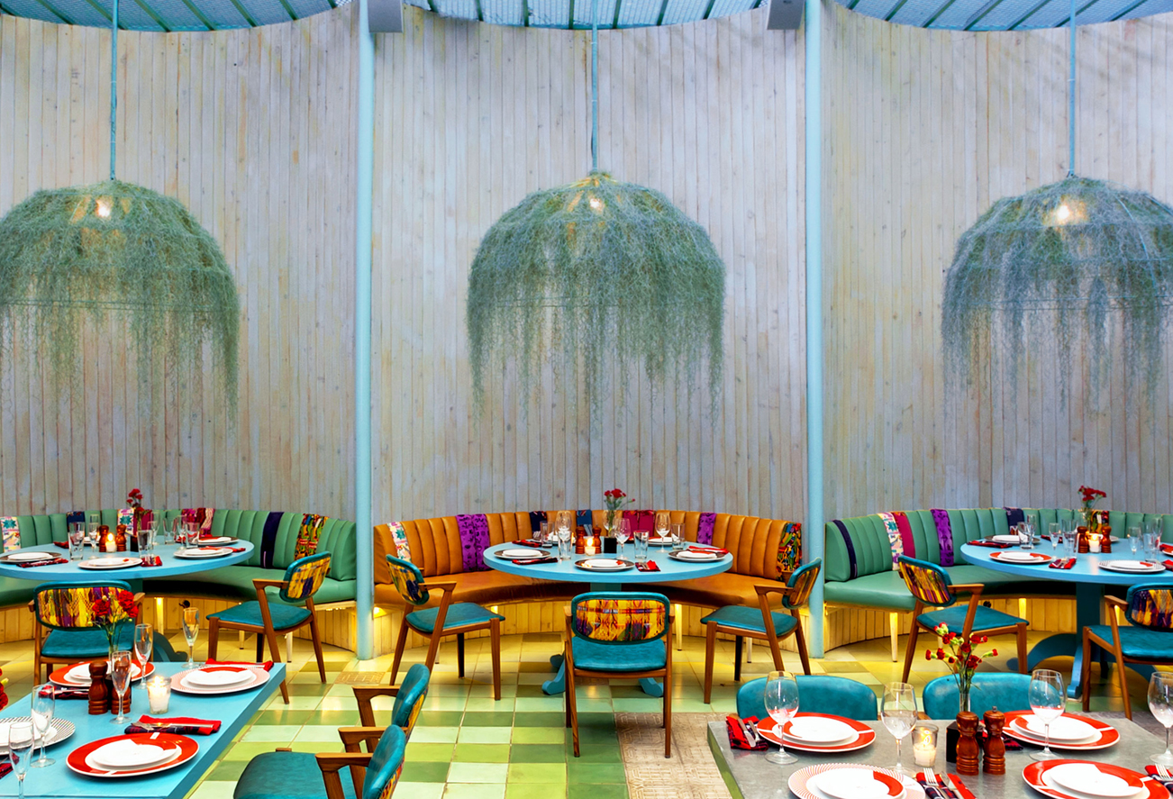 An Urban Oasis: Taller Ken Transforms Madero Café with Tropical Plants ...