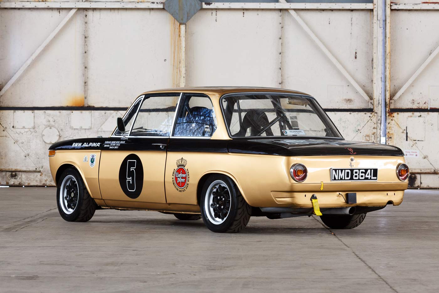 BMW-2002-Race-car-2