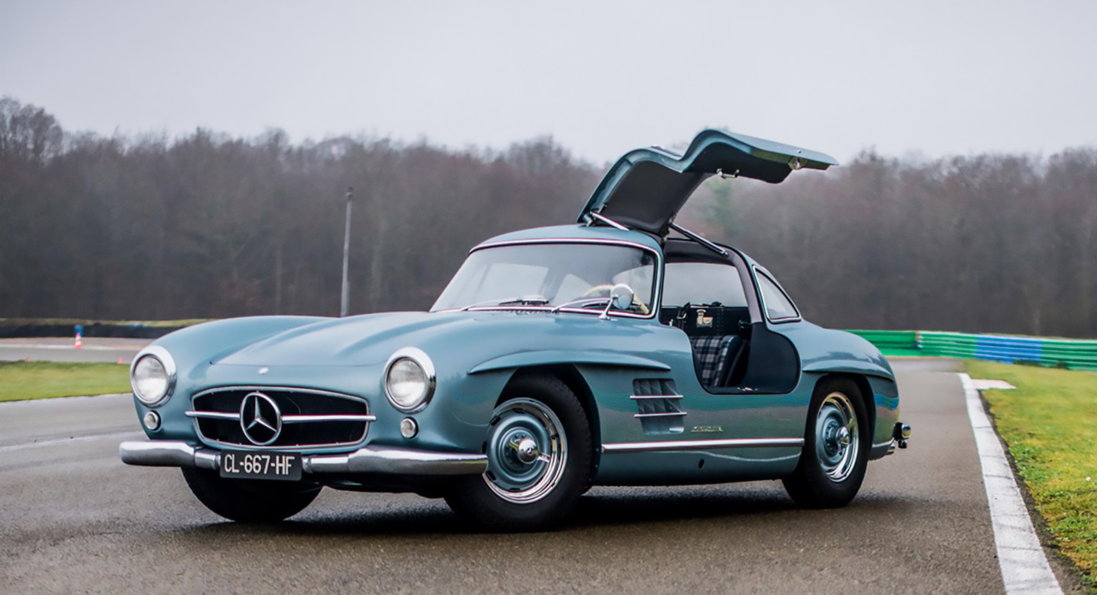 Mercedes Of Arlington >> Paul Newman’s Mercedes-Benz 300 SL Gullwing - OPUMO Magazine Mercedes Of Arlington >> Paul Newman’s Mercedes-Benz 300 SL Gullwing - OPUMO Magazine