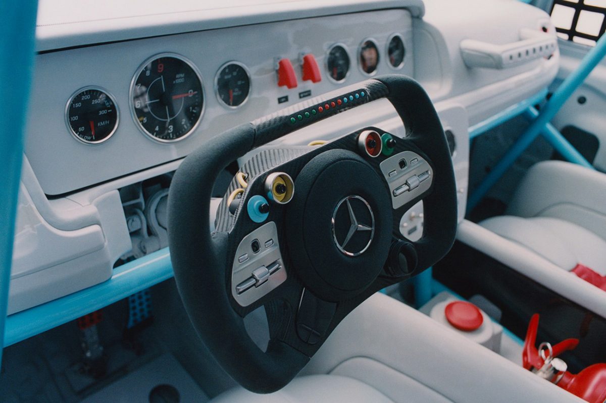Five Ways to Kill Your Mercedes Dashboard's Coffee Cup Light Five Ways to Kill Your Mercedes Dashboard's Coffee Cup Light